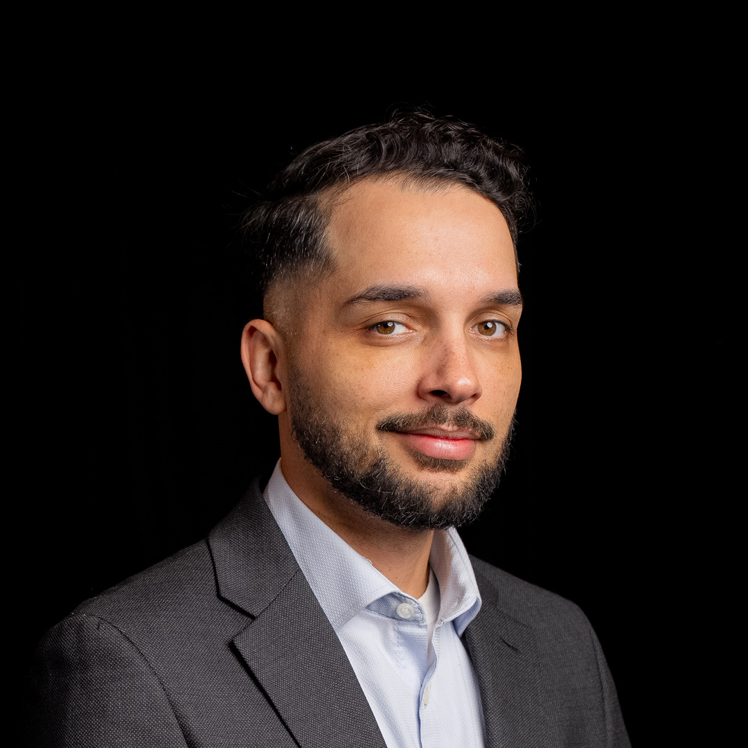Gregory Sides headshot.