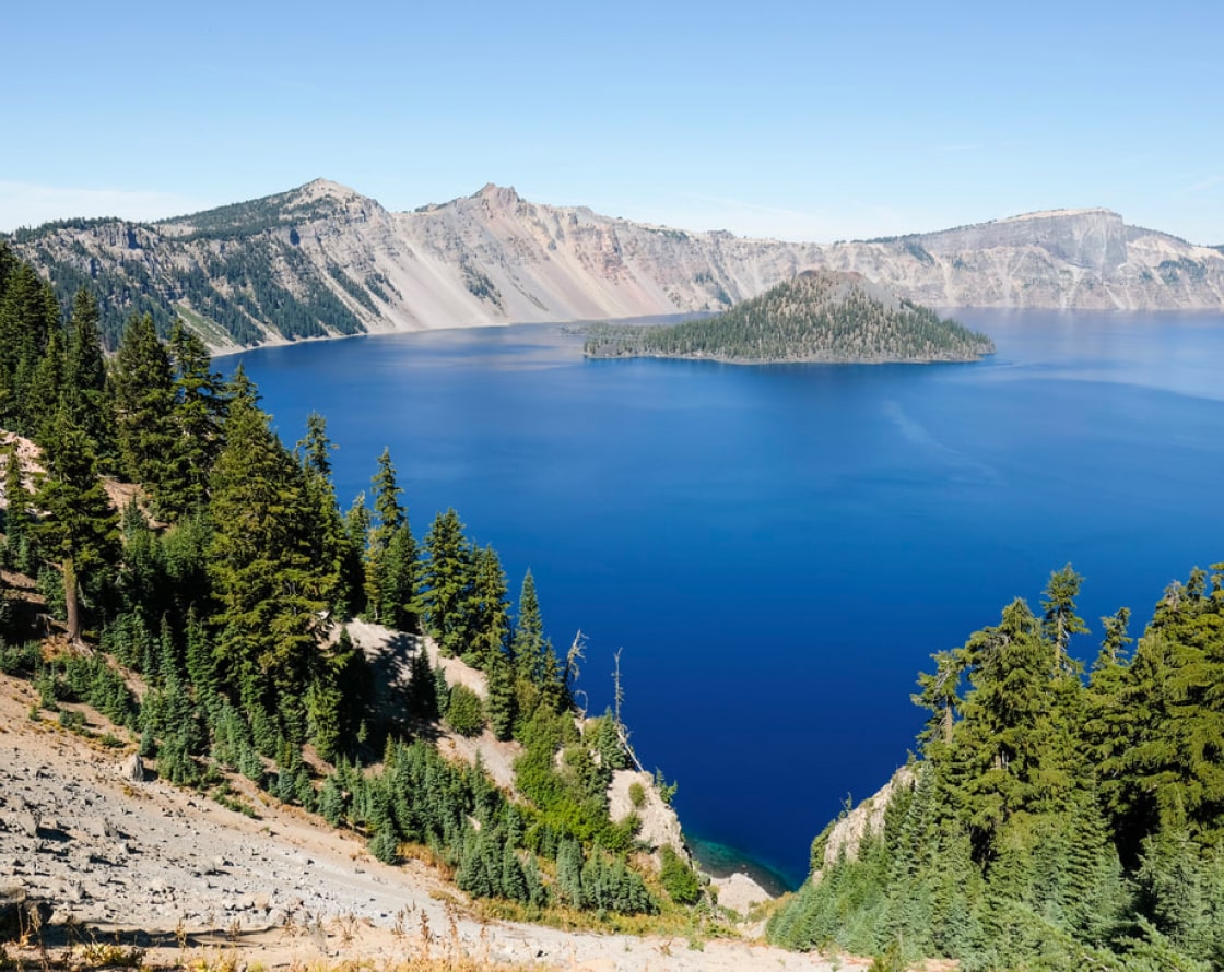 Lake отзывы. Кратерное озеро Мазама. Озеро Кресент. Китай водоем в горах. Fishlake National Park.