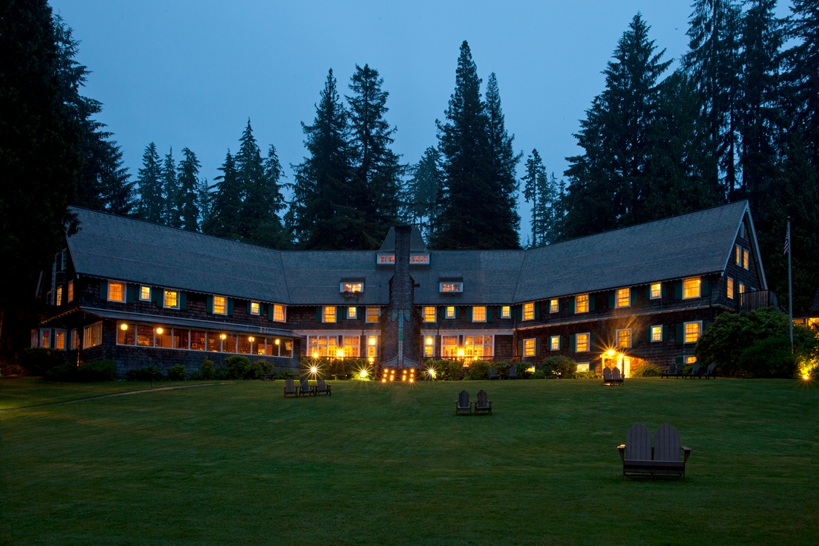 Lakeside view of the Lake Quinault Lodge.